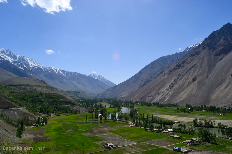 Illustration for article titled Life Around The Karakoram Highway